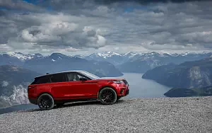 ���� ���������� Range Rover Velar R-Dynamic D300 HSE Black Pack - 2017