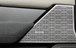 ���� ���������� Range Rover Velar R-Dynamic P380 HSE First Edition - 2017