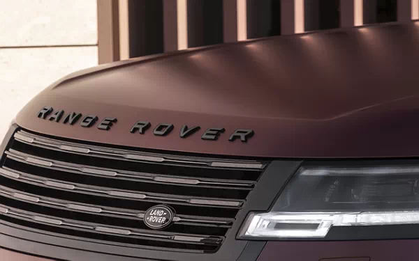 ���� ���������� Range Rover SV P510e - 2022