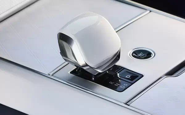 ���� ���������� Range Rover SV Asilomar - 2025