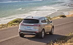   Lincoln MKC - 2014
