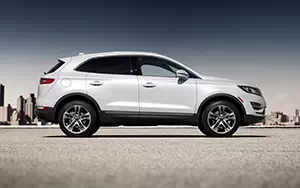   Lincoln MKC - 2014