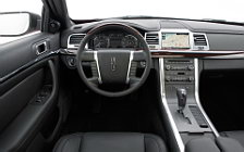   Lincoln MKS - 2009