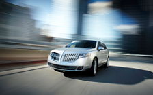   Lincoln MKT - 2010