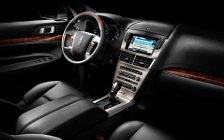   Lincoln MKT - 2010