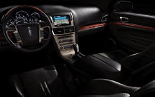   Lincoln MKT - 2010