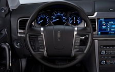   Lincoln MKZ - 2010