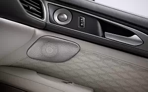   Lincoln MKZ - 2016