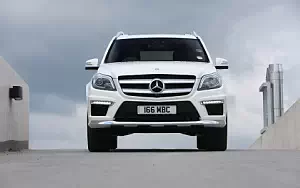   Mercedes-Benz GL350 BlueTEC AMG Sports Package UK-spec - 2013