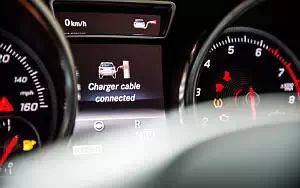   Mercedes-Benz GLE 500 e 4MATIC AMG Line UK-spec - 2015