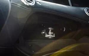   Mercedes-Benz S63 AMG Coupe UK-spec - 2014