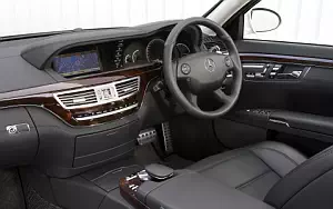   Mercedes-Benz S63 AMG UK-spec - 2007