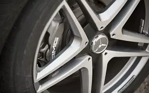   Mercedes-Benz S63 AMG UK-spec - 2013