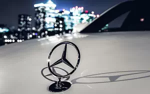   Mercedes-Benz S63 AMG UK-spec - 2014