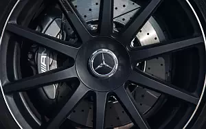   Mercedes-Benz S63 AMG UK-spec - 2014