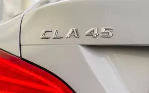   Mercedes-Benz CLA45 AMG US-spec - 2014