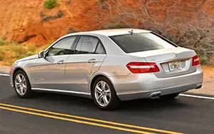   Mercedes-Benz E550 Luxury US-spec - 2010