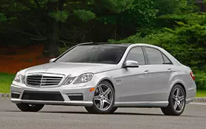   Mercedes-Benz E63 AMG US-spec - 2010