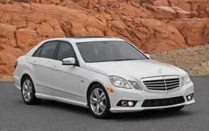   Mercedes-Benz E350 BlueTEC US-spec - 2011