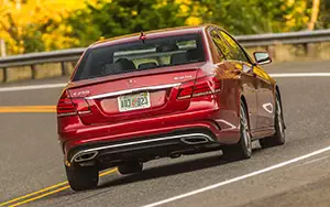   Mercedes-Benz E250 BlueTEC AMG Sports Package US-spec - 2014