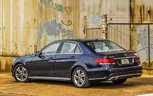   Mercedes-Benz E400 HYBRID US-spec - 2014