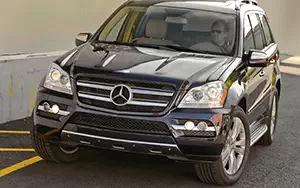   Mercedes-Benz GL450 US-spec - 2010