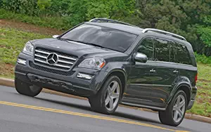   Mercedes-Benz GL550 US-spec - 2010