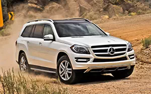   Mercedes-Benz GL350 BlueTEC US-spec - 2013