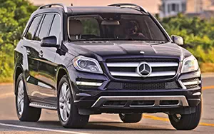   Mercedes-Benz GL450 US-spec - 2013