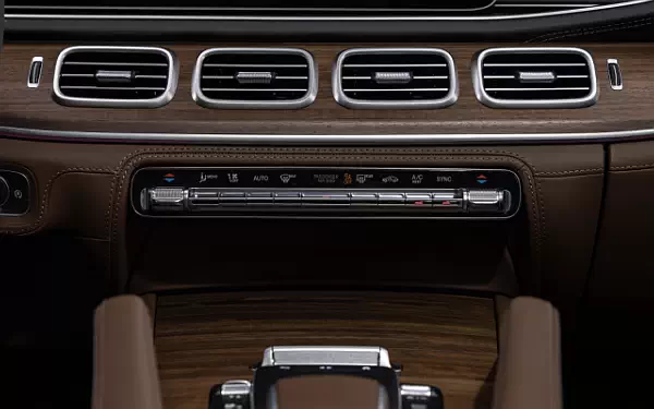 ���� ���������� Mercedes-AMG GLE 63 S 4MATIC+ US-spec - 2023