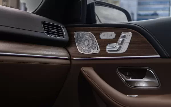 ���� ���������� Mercedes-AMG GLE 63 S 4MATIC+ US-spec - 2023