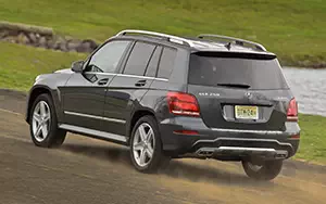   Mercedes-Benz GLK250 BlueTEC AMG Styling Package US-spec - 2013