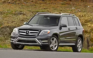   Mercedes-Benz GLK250 BlueTEC AMG Styling Package US-spec - 2013