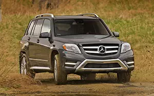   Mercedes-Benz GLK250 BlueTEC AMG Styling Package US-spec - 2013