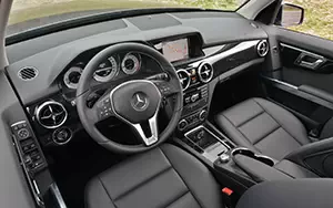   Mercedes-Benz GLK250 BlueTEC AMG Styling Package US-spec - 2013