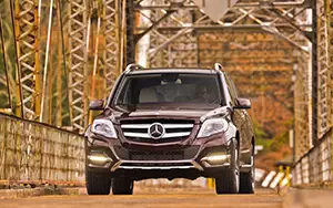   Mercedes-Benz GLK250 BlueTEC US-spec - 2013