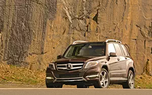   Mercedes-Benz GLK250 BlueTEC US-spec - 2013
