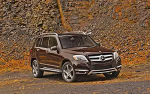   Mercedes-Benz GLK250 BlueTEC US-spec - 2013