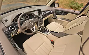   Mercedes-Benz GLK250 BlueTEC US-spec - 2013