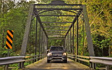   Mercedes-Benz GLK350 4MATIC US-spec - 2013