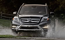   Mercedes-Benz GLK350 4MATIC US-spec - 2013