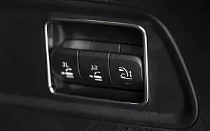   Mercedes-Benz GLS 450 4MATIC US-spec - 2019