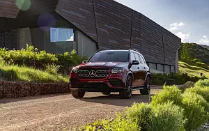   Mercedes-Benz GLS 580 4MATIC AMG Line (Designo Cardinal Red) US-spec - 2019