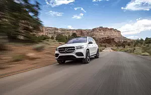   Mercedes-Benz GLS 580 4MATIC AMG Line (Diamond White) US-spec - 2019