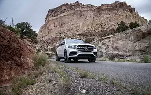   Mercedes-Benz GLS 580 4MATIC AMG Line (Diamond White) US-spec - 2019