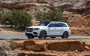   Mercedes-Benz GLS 580 4MATIC AMG Line (Diamond White) US-spec - 2019