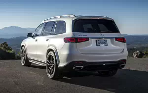   Mercedes-Benz GLS 580 4MATIC AMG Line (Diamond White) US-spec - 2019