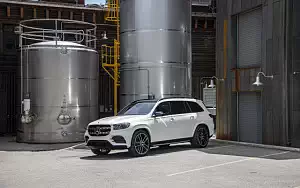   Mercedes-Benz GLS 580 4MATIC AMG Line (Diamond White) US-spec - 2019