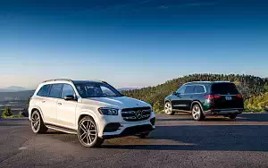   Mercedes-Benz GLS 580 4MATIC AMG Line (Diamond White) US-spec - 2019