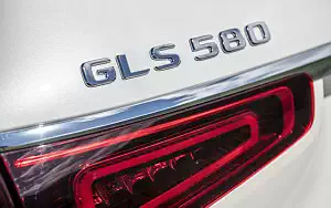   Mercedes-Benz GLS 580 4MATIC AMG Line (Diamond White) US-spec - 2019